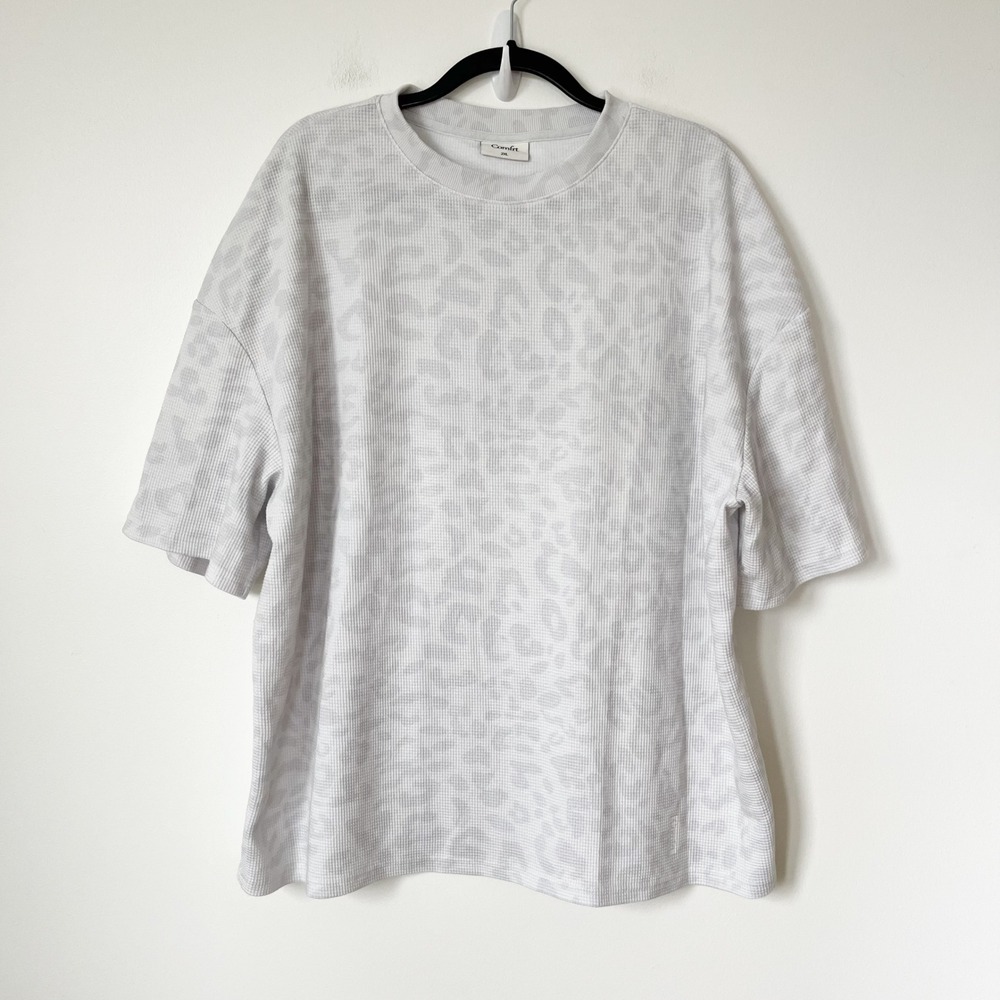 Comfrt Animal Print Waffle Knit Lounge Top Womens 2XL White Gray
